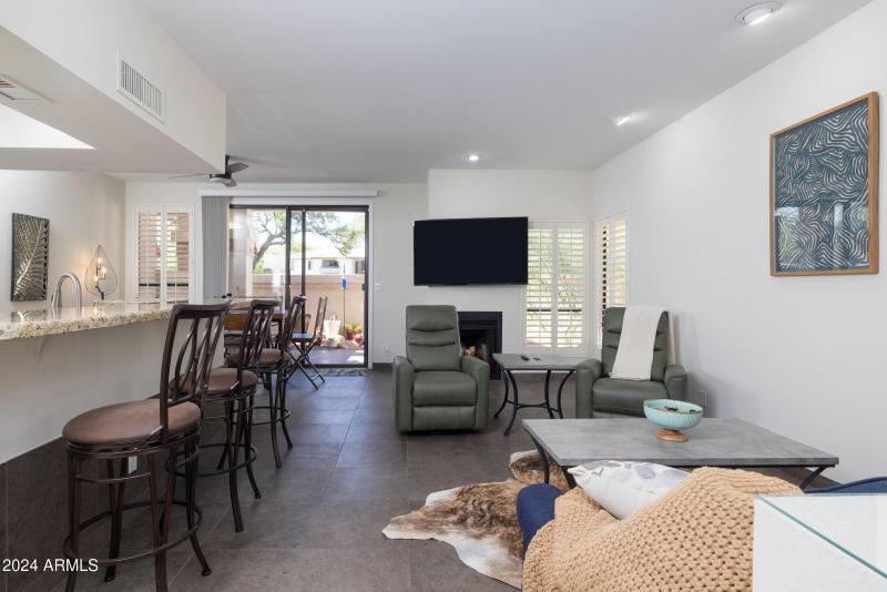 9705_E_Mountain_View_Rd_1076_03