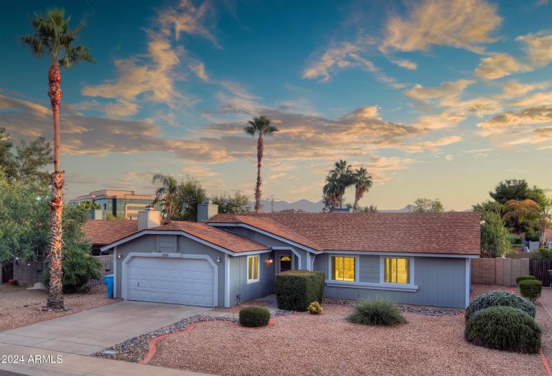 MAX_0014_5_6_7_8_Adam exteriors1