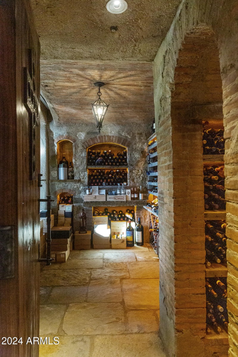 Bella Vita - 42383 N 111TH PL