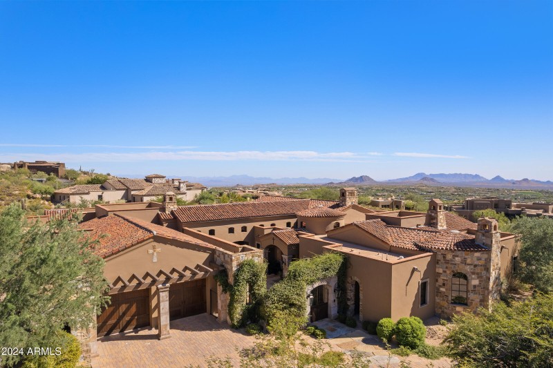 Bella Vita - 42383 N 111TH PL