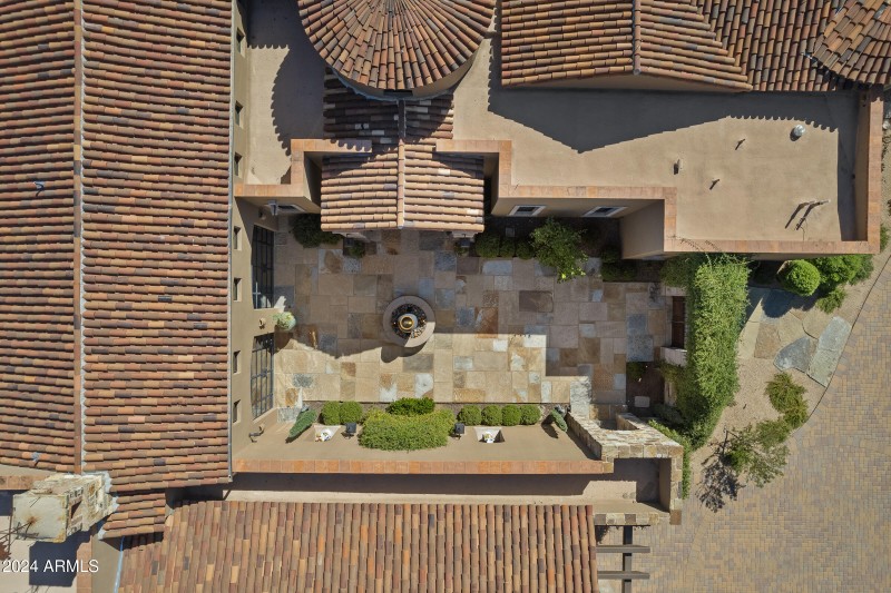 Bella Vita - 42383 N 111TH PL