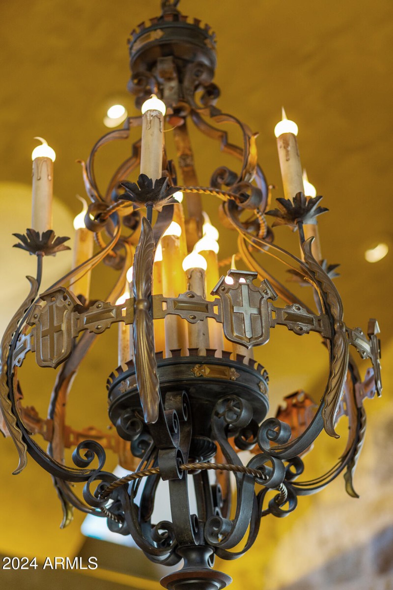 Bella Vita - 42383 N 111TH PL