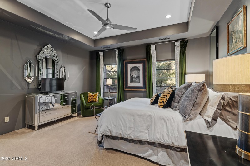 Bella Vita - 42383 N 111TH PL