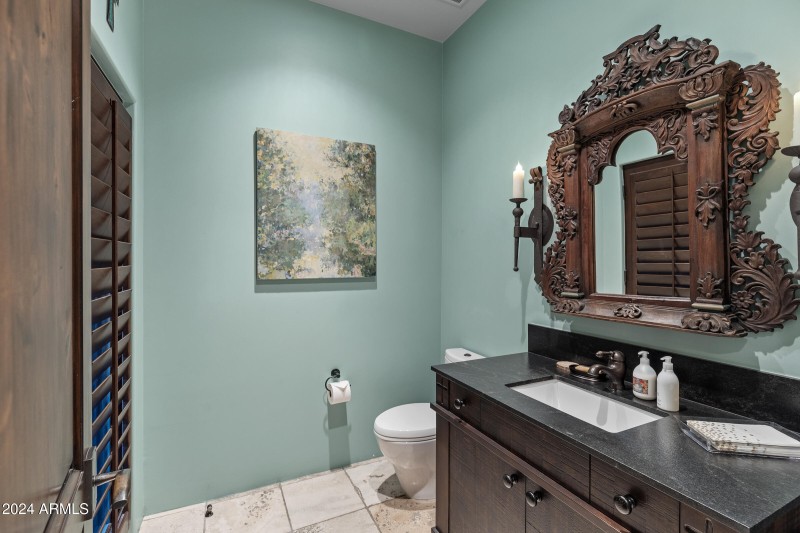 Bella Vita - 42383 N 111TH PL