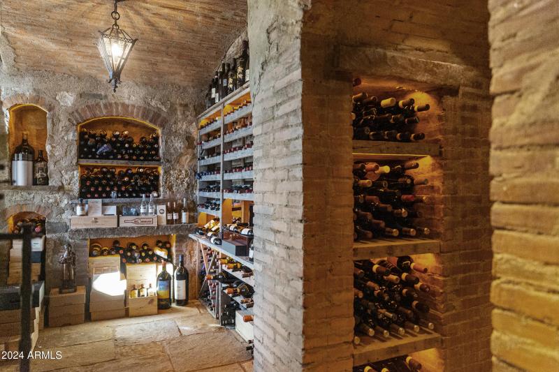 Bella Vita - 42383 N 111TH PL