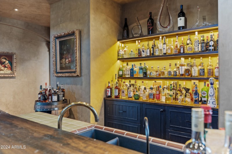 Bella Vita - 42383 N 111TH PL