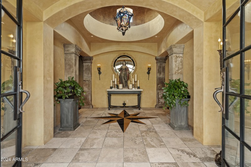 Bella Vita - 42383 N 111TH PL