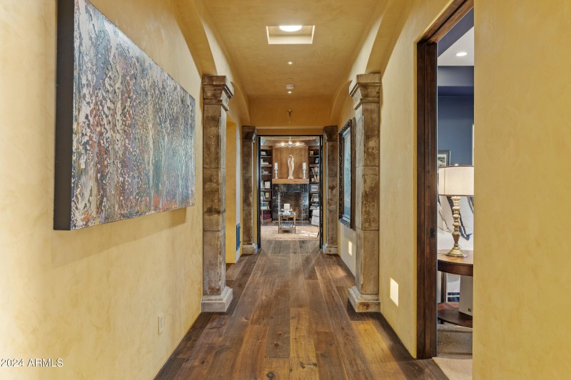 Bella Vita - 42383 N 111TH PL