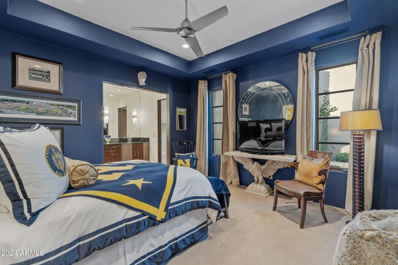 Bella Vita - 42383 N 111TH PL