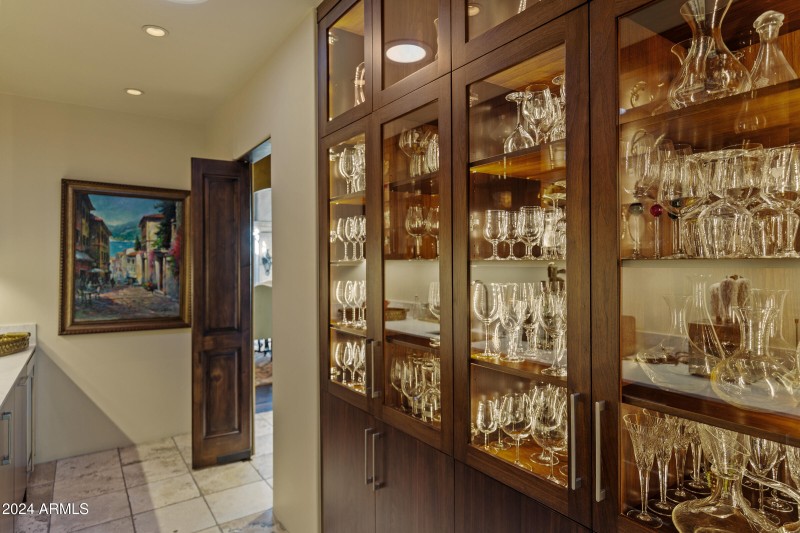 Bella Vita - 42383 N 111TH PL