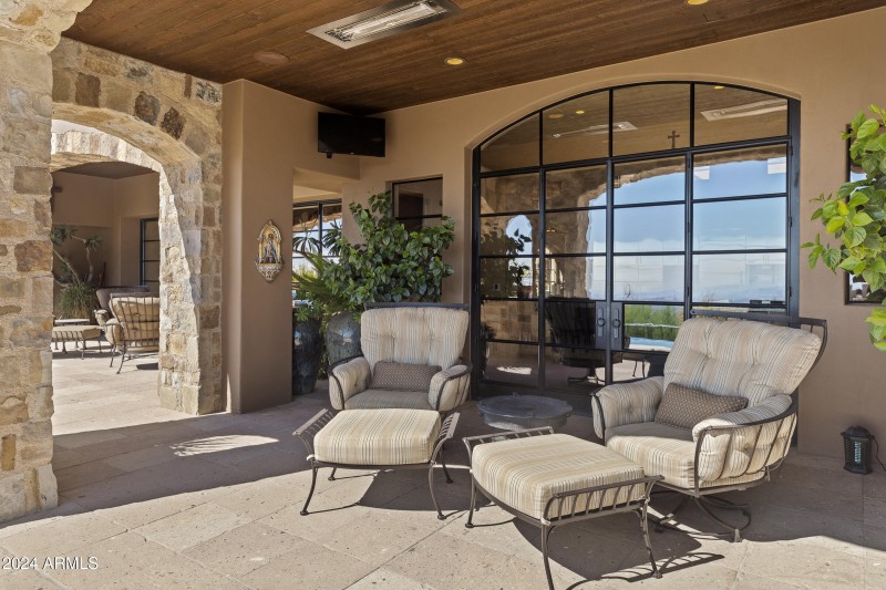 Bella Vita - 42383 N 111TH PL