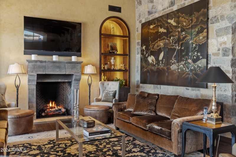 Bella Vita - 42383 N 111TH PL