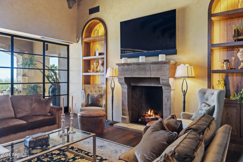 Bella Vita - 42383 N 111TH PL