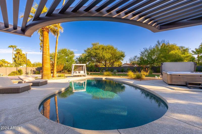 6025 E Charter Oak Rd - 59