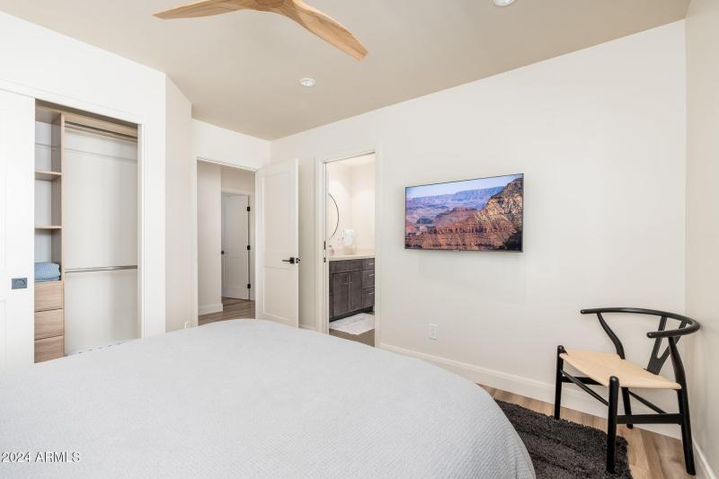 6025 E Charter Oak Rd - 40