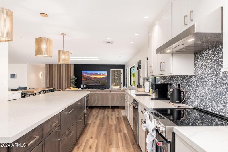 6025 E Charter Oak Rd - 24