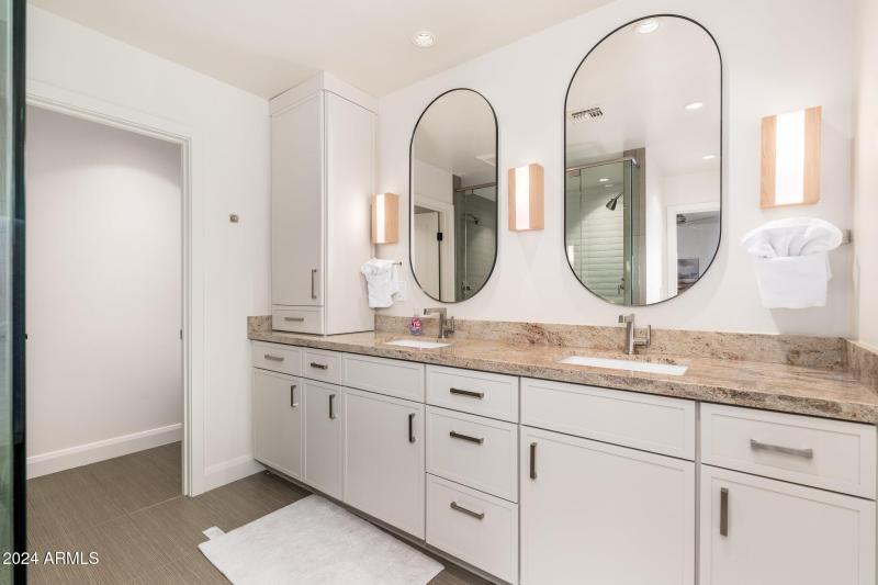 6025 E Charter Oak Rd - 29