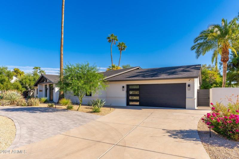 6025 E Charter Oak Rd - 03