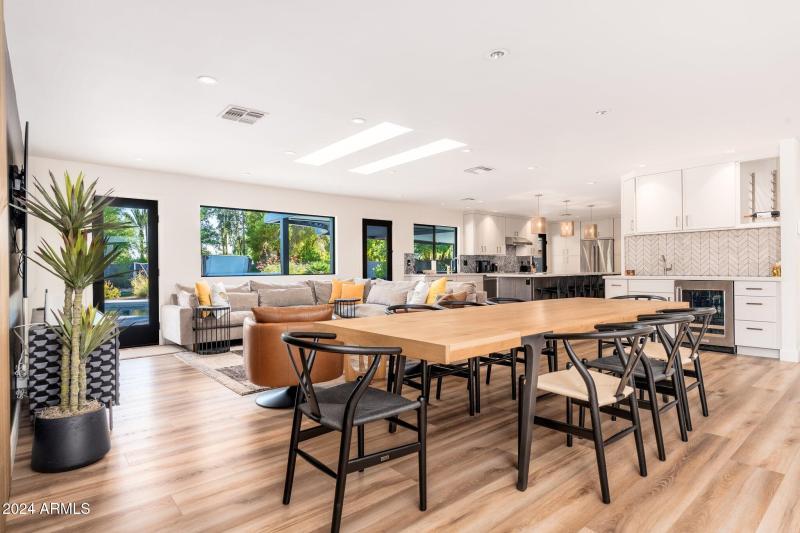 6025 E Charter Oak Rd - 10