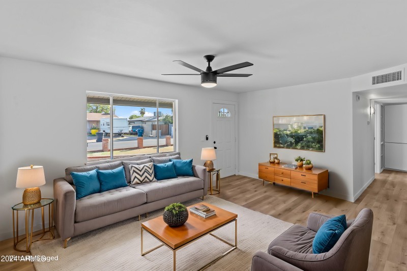 Virtual Staging Living Room