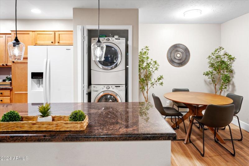 1063 At Mesa Amenities