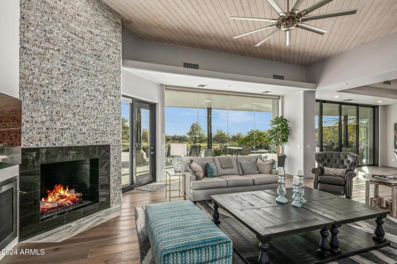 007_Great Room Views