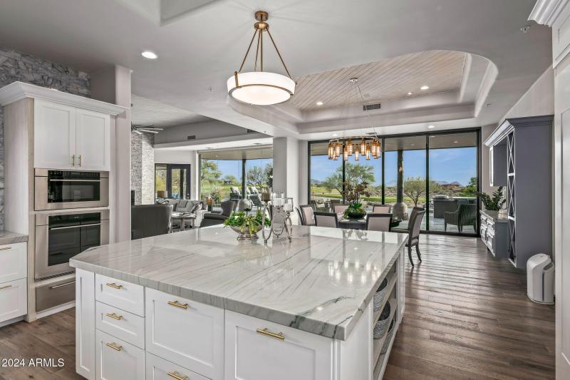 010_Kitchen To Dining