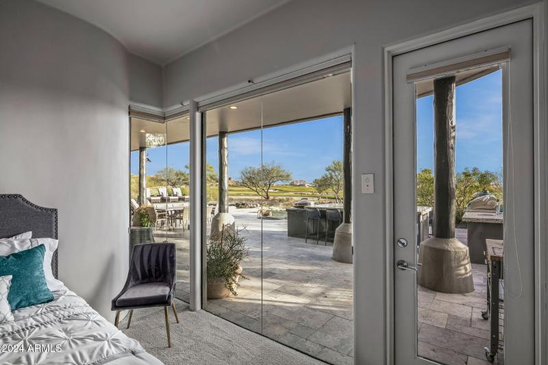 023_Guest Bedroom Ensuite Views