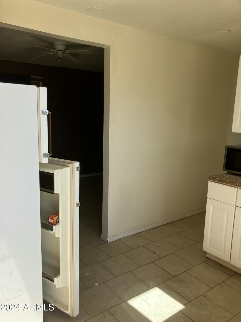 4D867221-72BC-4D2B-86CB-2C5921B6EAC6