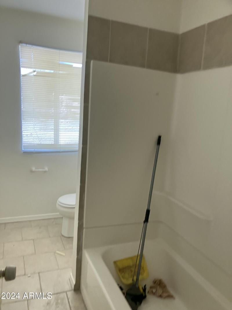 132421FC-ED8A-486D-803B-2BBF7AC981A6