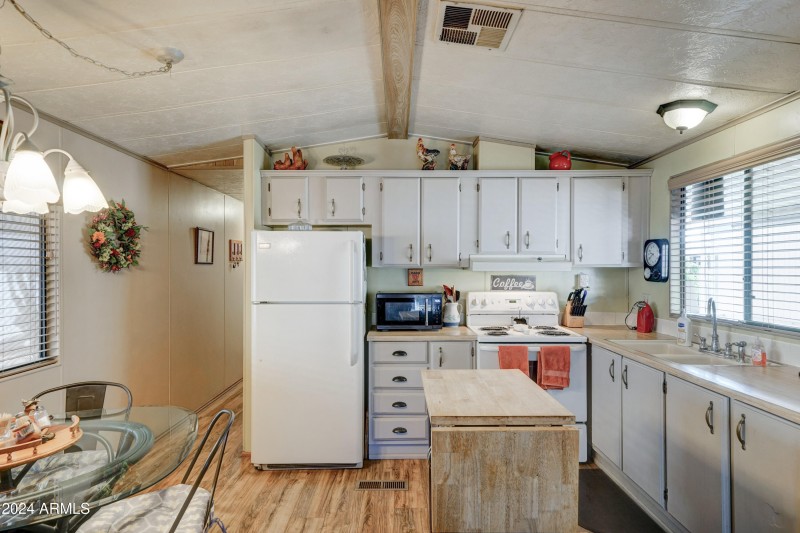 9333 E University #177-11