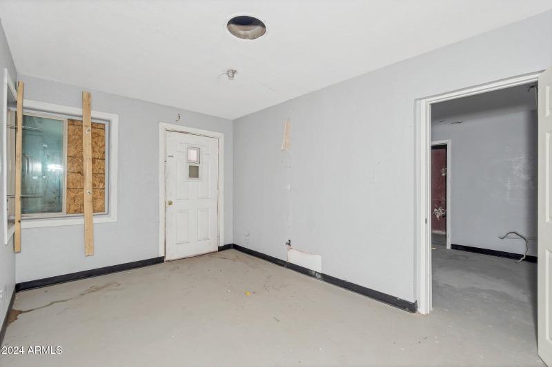 21-web-or-mls-QP-08506