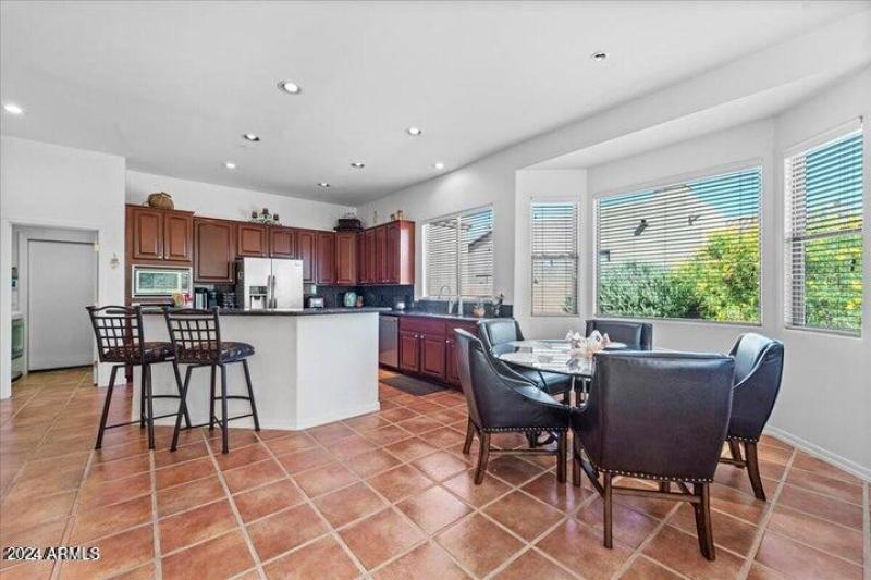 Informal Dining + Kitchen