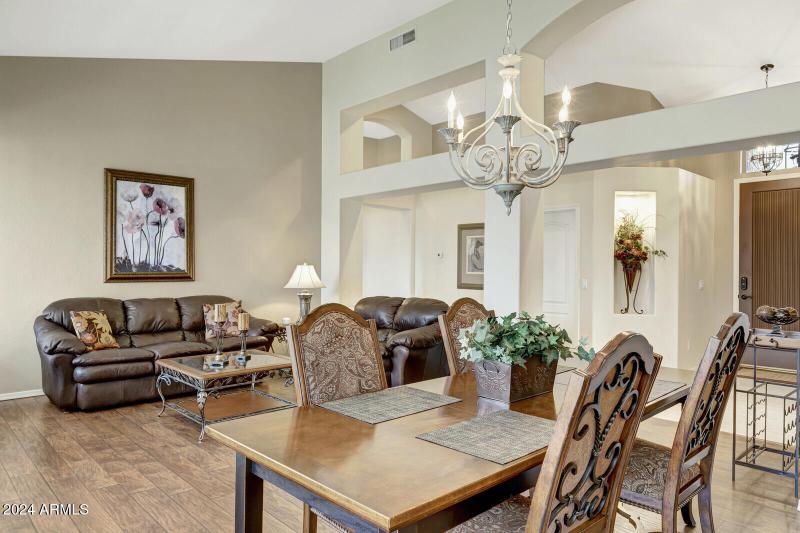 15_4343_East_Mossman_Drive__07_mls