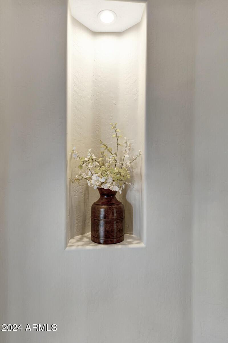 32_4343_East_Mossman_Drive__24_mls