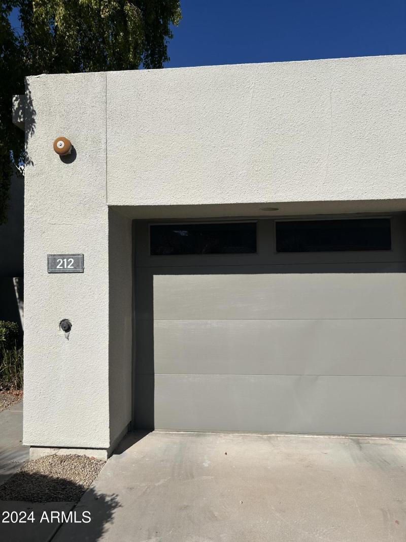 SINGLE CAR GARAGE