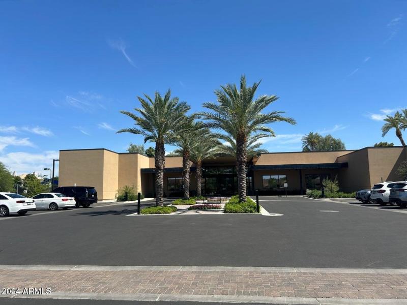 GAINEY PRIVATE CLUBHOUSE