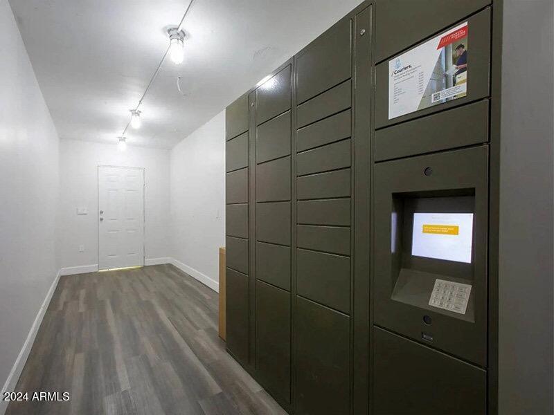 Couriers Box