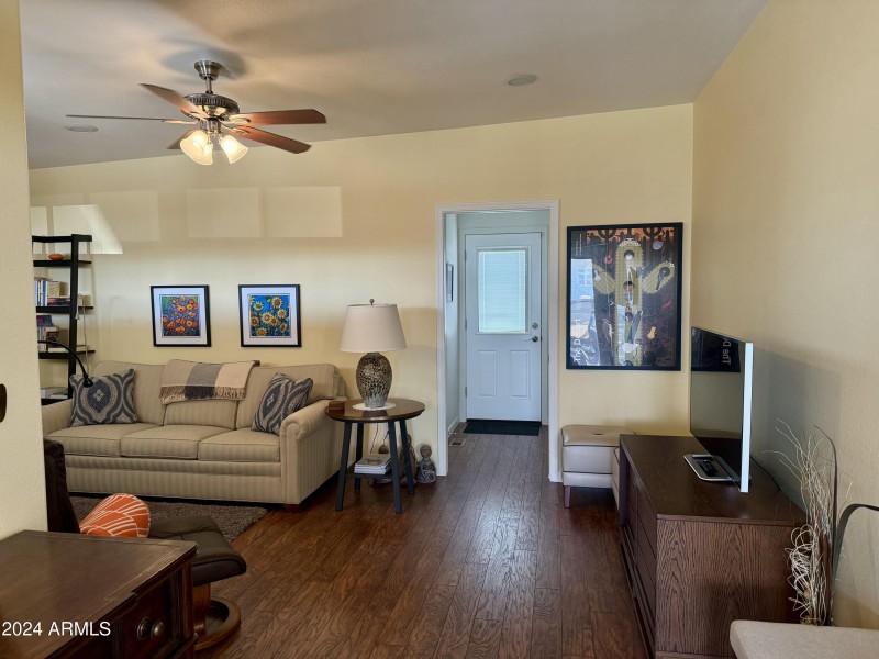 7750 E. Broadway Rd. #776