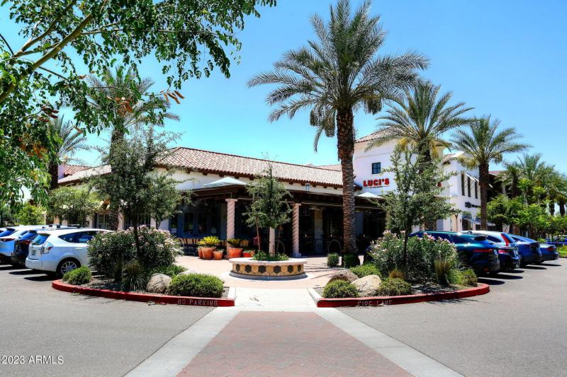 50-web-or-mls-Paseo Village-Luci's