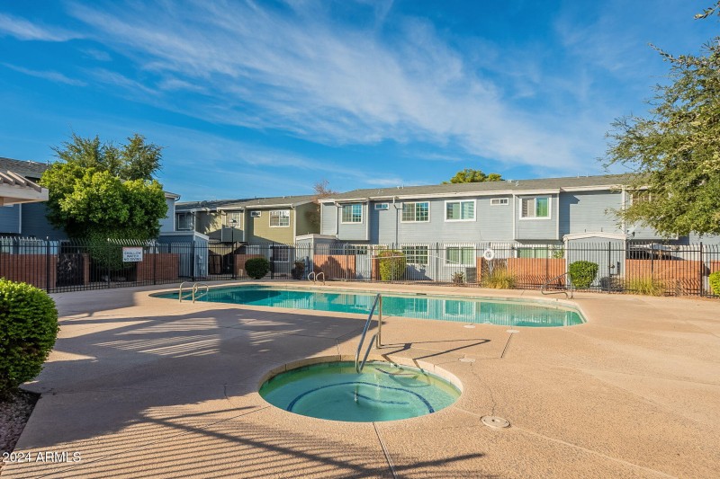 32-web-or-mls-University-32