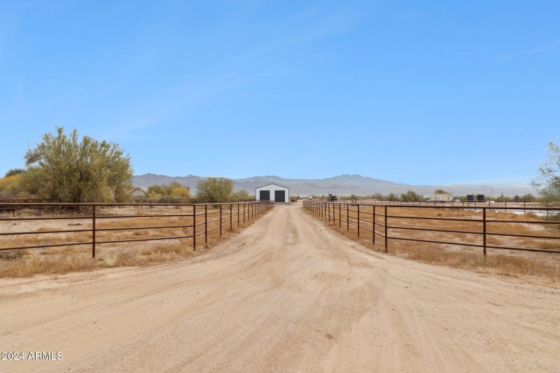 9-web-or-mls-27407-n-156th-st