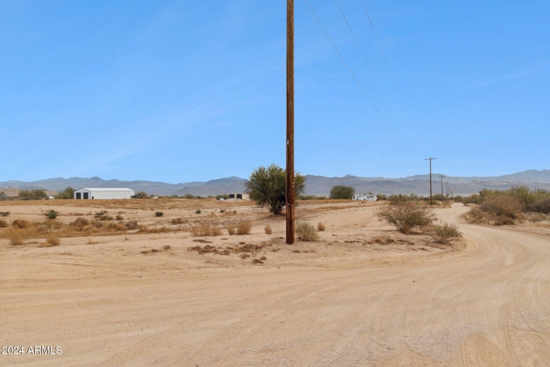 13-web-or-mls-27407-n-156th-st