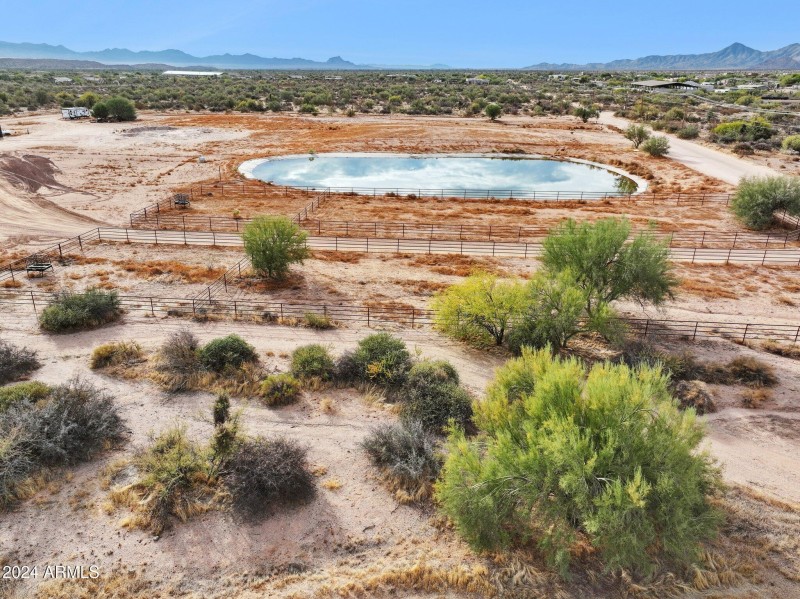 30-web-or-mls-27407-n-156th-st