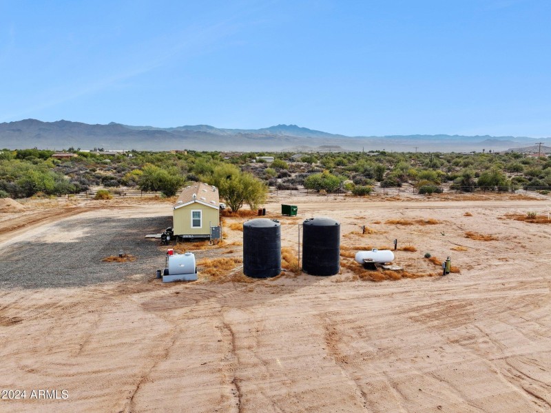 33-web-or-mls-27407-n-156th-st