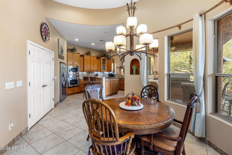 Open Dining & Kitchen Design