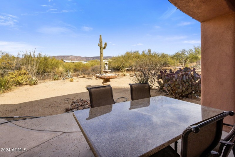 Outdoor Dining With Desert Views