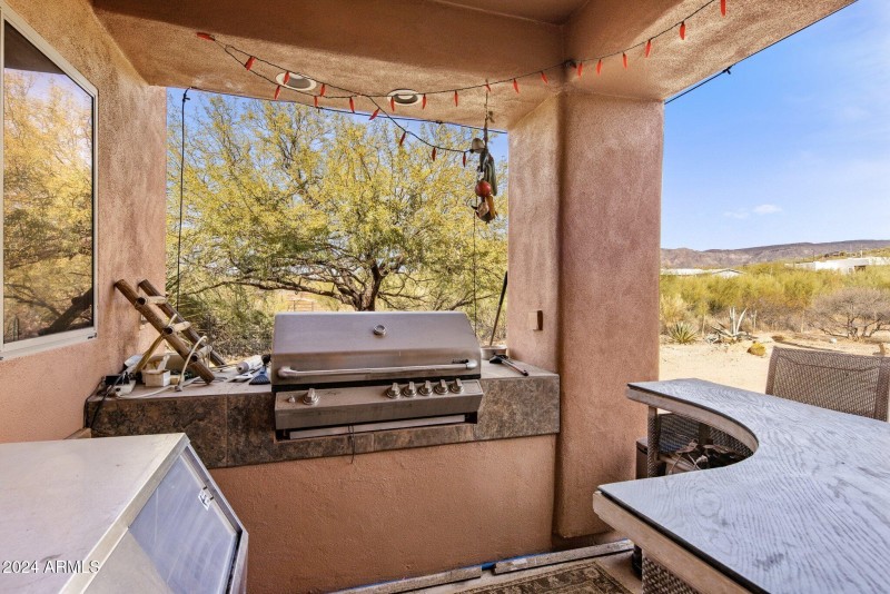 Outdoor Kitchen With Grill
