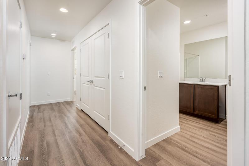 21606 N 23rd Ave Unit 105 - 2 bed - Onli