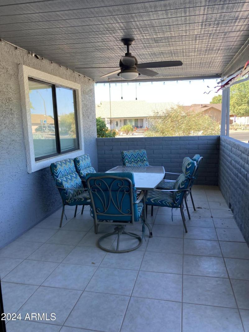 covered patio furniture
